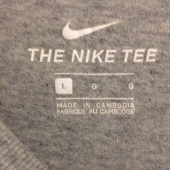 Grey Nike Just Do It T-shirt - Picture 3 of 4